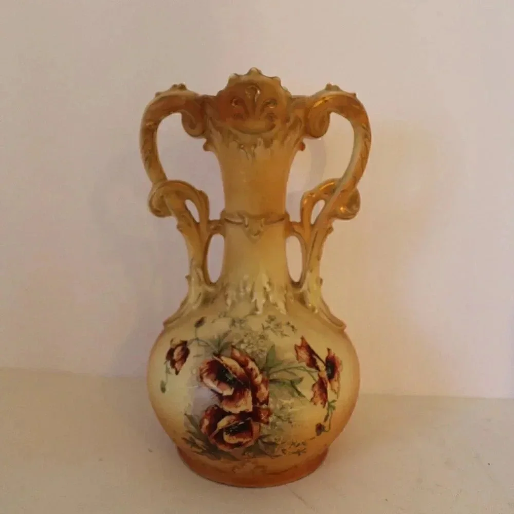 Vtg  1965 Porcelain Victorian Double Handle Trophy Vase W/ Flowers  & Gold Trim